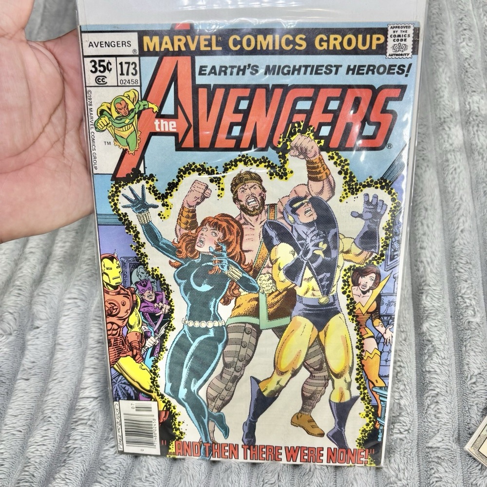 Marvel comic group‎ comic book a lot of three vintage 35cents -75 cents Era - Picture 2 of 8